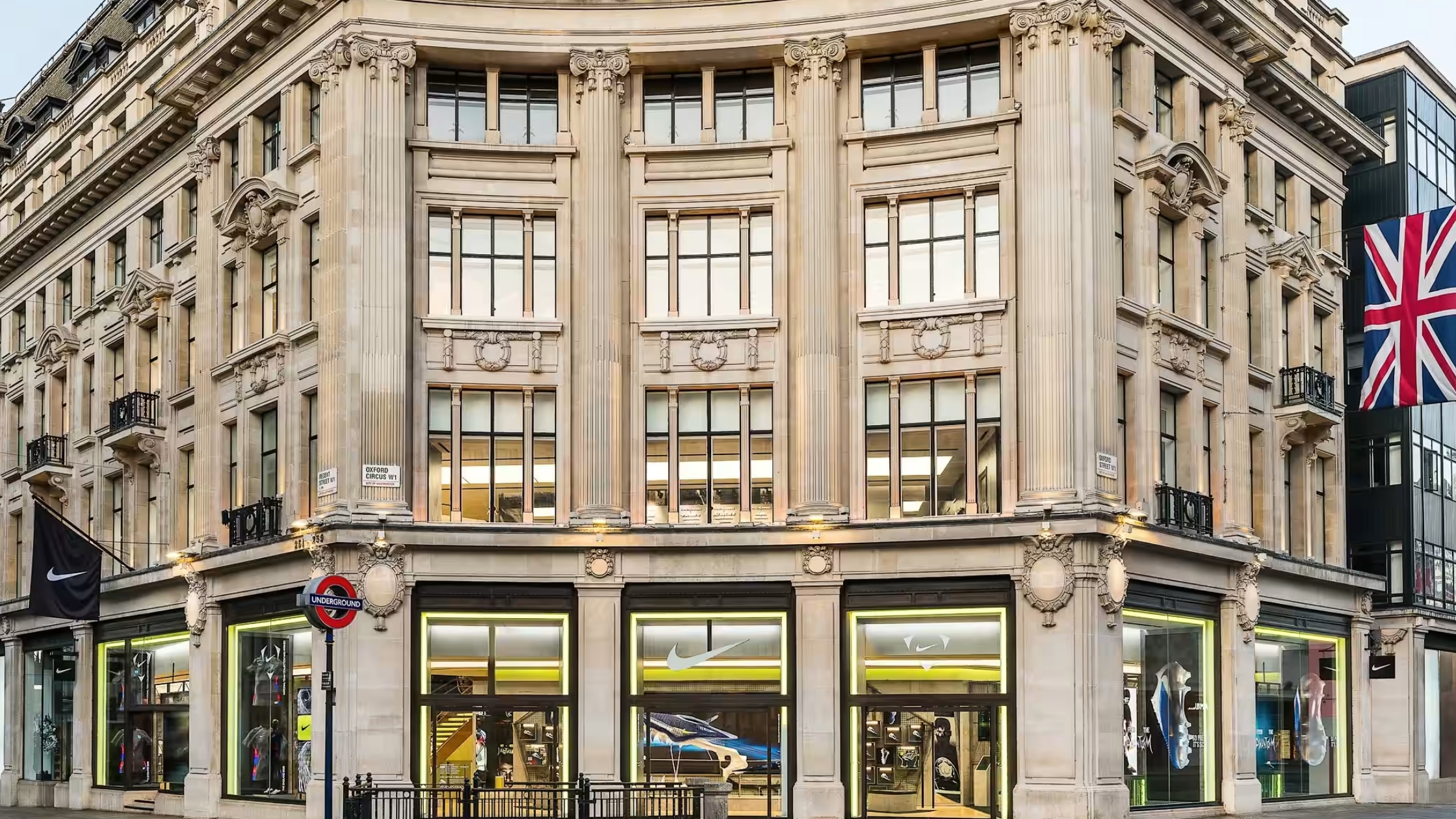 nike oxford circus london store fit out